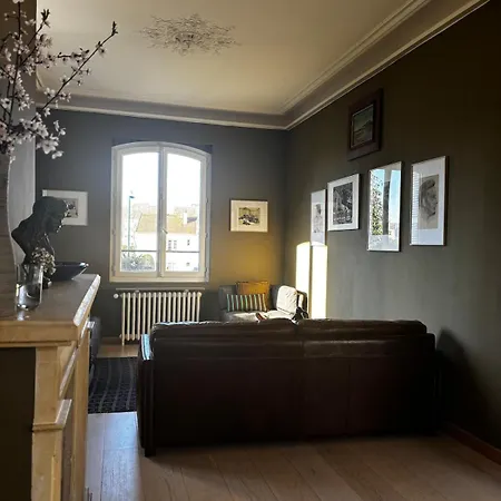 Cosy Villa, Near Villa *