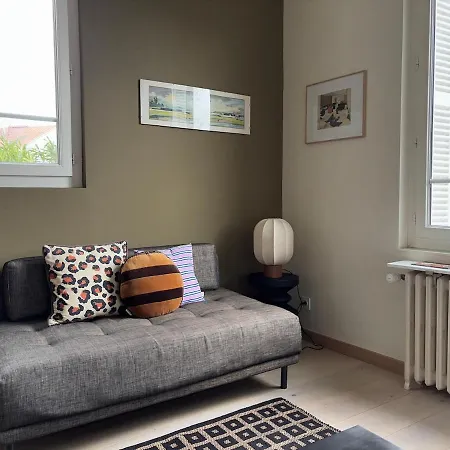 Cosy Villa, Near Villa *