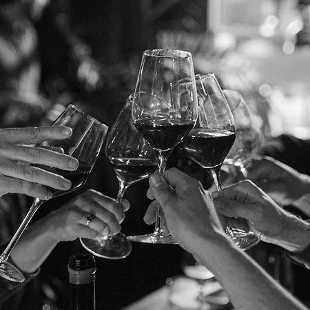 Cosy Villa, Near Villa *