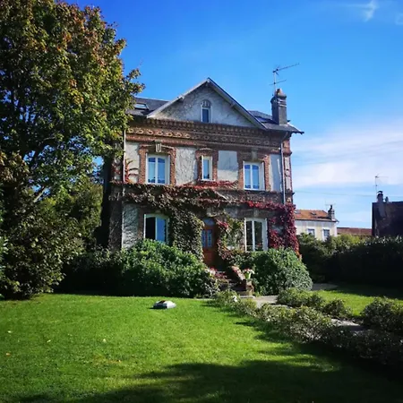 La Villa Flore, Limitrophe Trouville Sur-Mer Touques